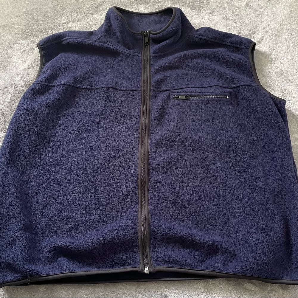 Cheetah fleece vest men's XL EUC unisex navy blue